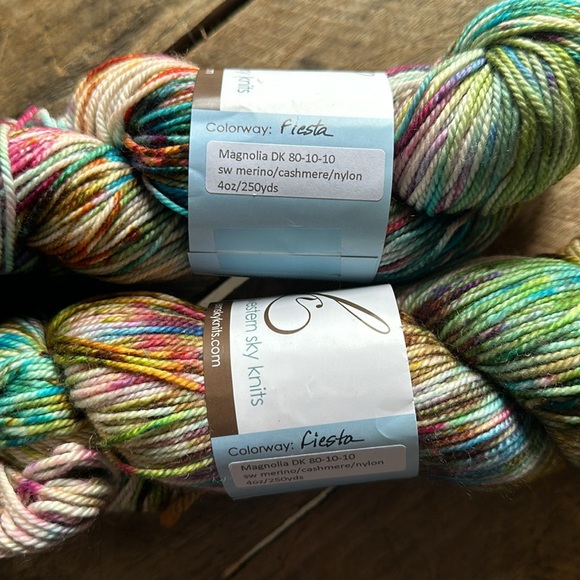 Luxury hand dyed yarn - Picture 3 of 3